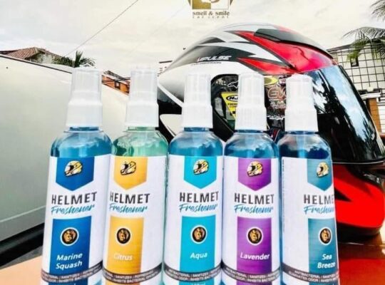 Helmet freshener